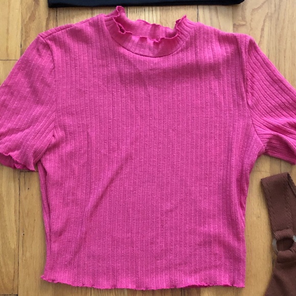 Bundle of crop tops - Picture 3 of 11